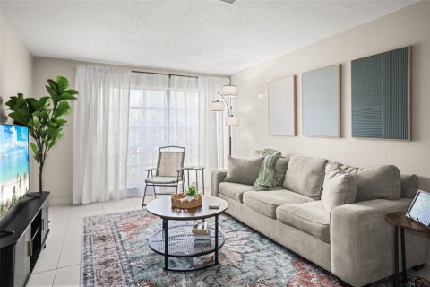 Condo in Dunedin, Florida, 2 bedrooms  № 2238135 - photo 13