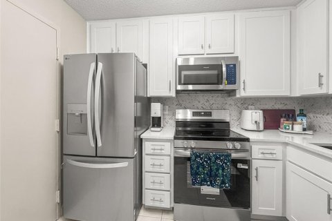 Condo in Dunedin, Florida, 2 bedrooms  № 2238135 - photo 3