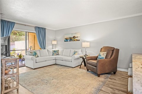 Condo in Largo, Florida, 3 bedrooms  № 1719090 - photo 10