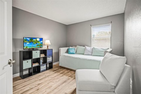 Condo in Largo, Florida, 3 bedrooms  № 1719090 - photo 24