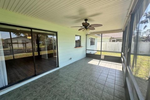 House in Lake Placid, Florida 2 bedrooms, 114.46 sq.m. № 1526772 - photo 17