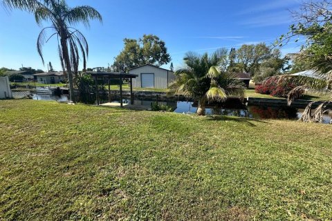 House in Lake Placid, Florida 2 bedrooms, 114.46 sq.m. № 1526772 - photo 3