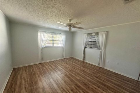House in Lake Placid, Florida 2 bedrooms, 114.46 sq.m. № 1526772 - photo 11
