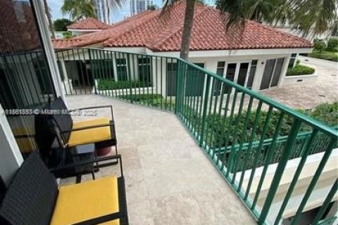 Apartment in Aventura, Florida 2 bedrooms, 121.89 sq.m. № 1892433 - photo 28