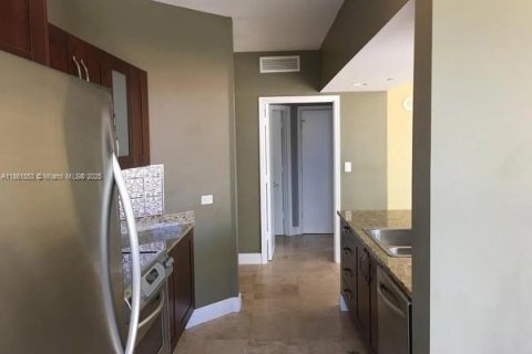 Apartment in Aventura, Florida 2 bedrooms, 121.89 sq.m. № 1892433 - photo 10