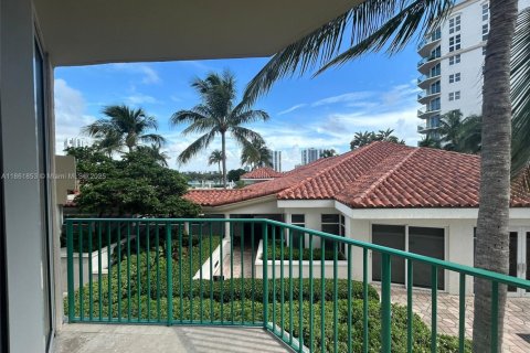Apartment in Aventura, Florida 2 bedrooms, 121.89 sq.m. № 1892433 - photo 26