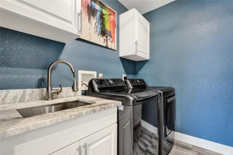 Touwnhouse à vendre à Greenacres, Floride: 3 chambres, 162.39 m2 № 2041471 - photo 28