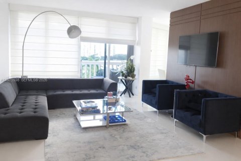 Condo in Aventura, Florida, 2 bedrooms  № 2038521