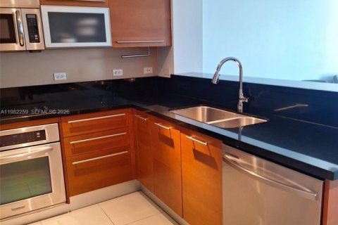 Снять в аренду кондоминиум в Майами, Флорида 1 спальня, 74.88м2, № 2045034 - фото 4