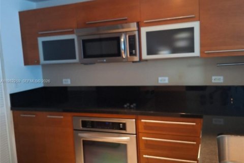 Снять в аренду кондоминиум в Майами, Флорида 1 спальня, 74.88м2, № 2045034 - фото 7