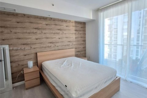 Снять в аренду кондоминиум в Майами, Флорида 1 спальня, 74.88м2, № 2045034 - фото 8