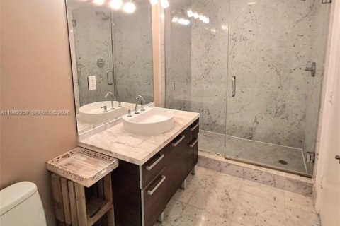 Снять в аренду кондоминиум в Майами, Флорида 1 спальня, 74.88м2, № 2045034 - фото 11