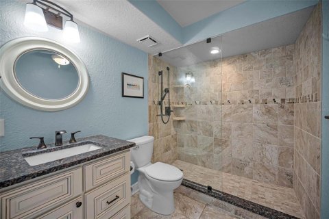 Condo in Treasure Island, Florida, 2 bedrooms  № 1835608 - photo 15