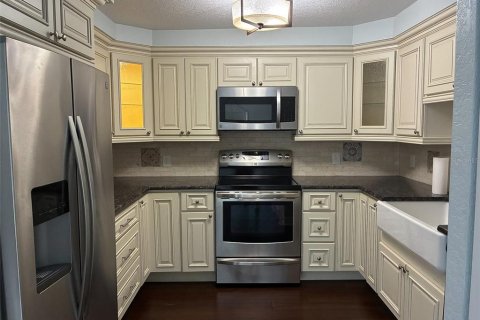 Condo in Treasure Island, Florida, 2 bedrooms  № 1835608 - photo 6