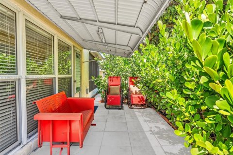 Купить виллу или дом в Делрей-Бич, Флорида 2 спальни, 101.91м2, № 1958218 - фото 20