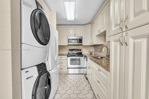 Купить виллу или дом в Делрей-Бич, Флорида 2 спальни, 101.91м2, № 1958218 - фото 8