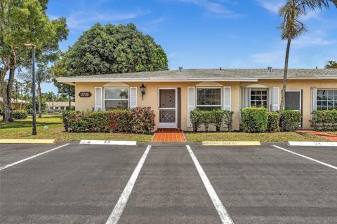 Купить виллу или дом в Делрей-Бич, Флорида 2 спальни, 101.91м2, № 1958218 - фото 1