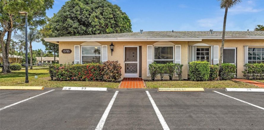 Дом в Делрей-Бич, Флорида 2 спальни, 101.91м2 № 1958218