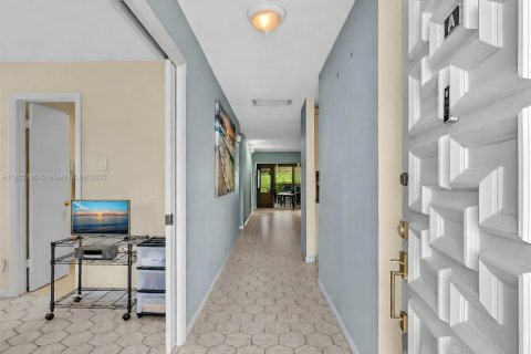 Купить виллу или дом в Делрей-Бич, Флорида 2 спальни, 101.91м2, № 1958218 - фото 3