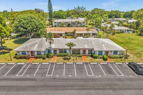 Купить виллу или дом в Делрей-Бич, Флорида 2 спальни, 101.91м2, № 1958218 - фото 24