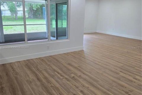 House in LaBelle, Florida 3 bedrooms, 215.53 sq.m. № 1852736 - photo 9