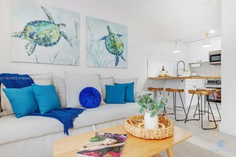 Condominio en venta en Miami Beach, Florida, 1 dormitorio, 41.99 m2 № 1864971 - foto 13