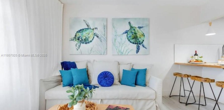 Condominio en Miami Beach, Florida, 1 dormitorio № 1864971