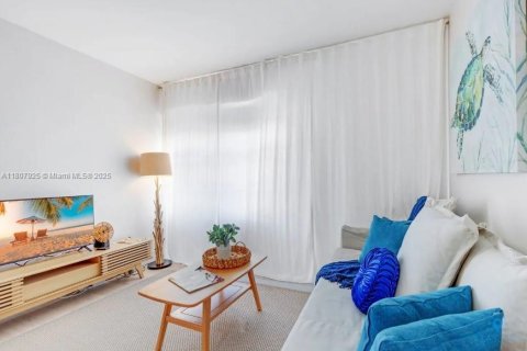 Condominio en venta en Miami Beach, Florida, 1 dormitorio, 41.99 m2 № 1864971 - foto 8