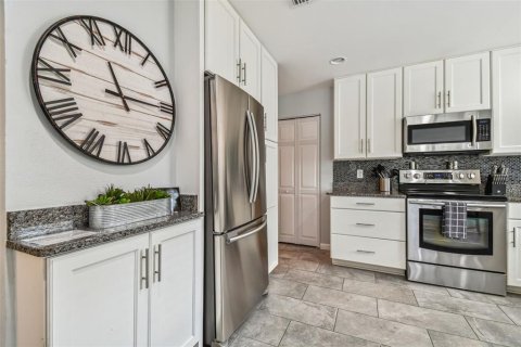 Снять в аренду виллу или дом в Данедин, Флорида 2 комнаты, 98.57м2, № 791534 - фото 4