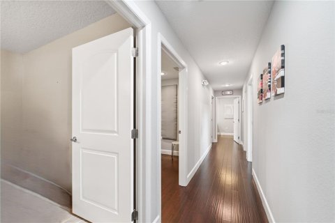Propiedad comercial en venta en Spring Hill, Florida, 135.64 m2 № 1819436 - foto 21