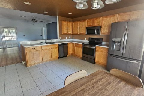 House in Ocala, Florida 2 bedrooms, 157.47 sq.m. № 1551963 - photo 6