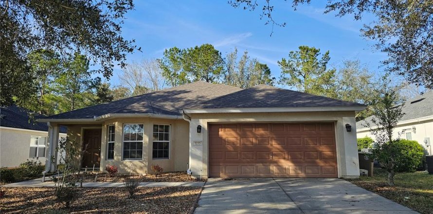House in Ocala, Florida 2 bedrooms, 157.47 sq.m. № 1551963
