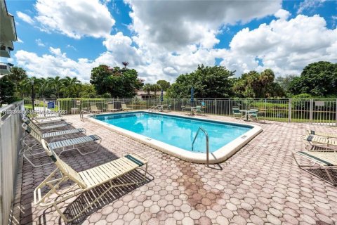 Condominio en alquiler en Plantation, Florida, 1 dormitorio, 60.94 m2 № 2088271 - foto 12