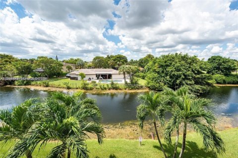 Condominio en alquiler en Plantation, Florida, 1 dormitorio, 60.94 m2 № 2088271 - foto 3