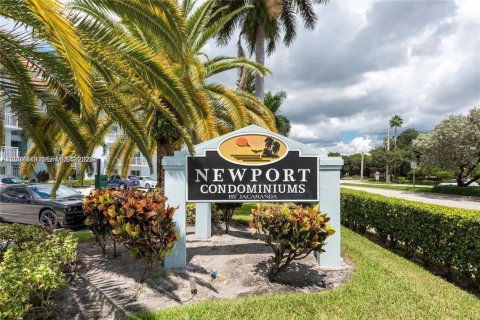 Condominio en Plantation, Florida, 1 dormitorio № 2088271