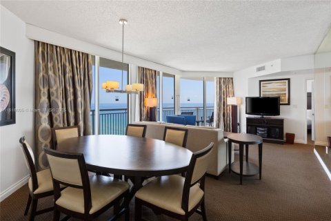 Copropriété à vendre à Sunny Isles Beach, Floride: 3 chambres, 172.8 m2 № 1770644 - photo 4