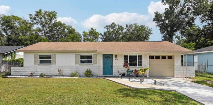 Villa ou maison à Tampa, Floride 3 chambres, 90.58 m2 № 1845275