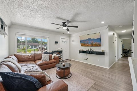 Villa ou maison à vendre à Tampa, Floride: 3 chambres, 90.58 m2 № 1845275 - photo 3