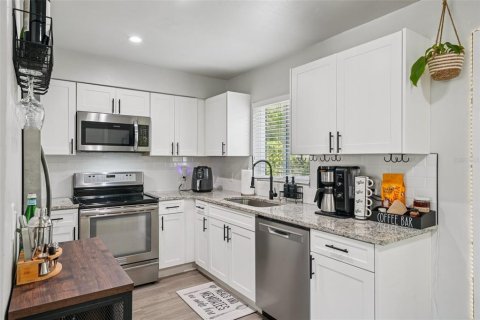 Villa ou maison à vendre à Tampa, Floride: 3 chambres, 90.58 m2 № 1845275 - photo 10