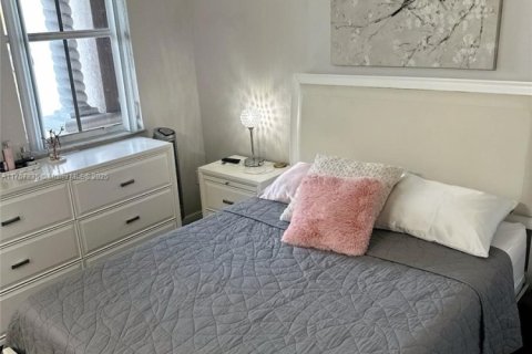 Купить виллу или дом в Хомстед, Флорида 3 спальни, 132.66м2, № 1863518 - фото 21
