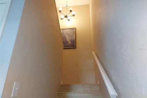 Touwnhouse à vendre à Seminole, Floride: 2 chambres, 133.78 m2 № 2385696 - photo 18