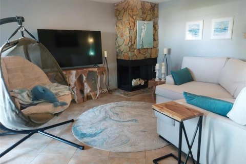 Touwnhouse à vendre à Seminole, Floride: 2 chambres, 133.78 m2 № 2385696 - photo 7