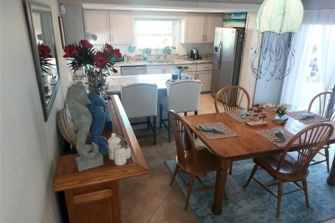 Touwnhouse à vendre à Seminole, Floride: 2 chambres, 133.78 m2 № 2385696 - photo 16