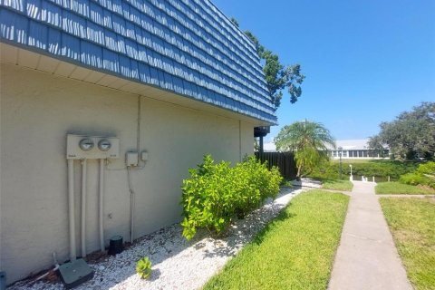 Touwnhouse à vendre à Seminole, Floride: 2 chambres, 133.78 m2 № 2385696 - photo 30