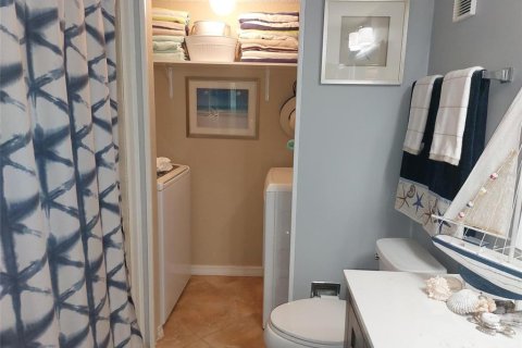 Touwnhouse à vendre à Seminole, Floride: 2 chambres, 133.78 m2 № 2385696 - photo 17