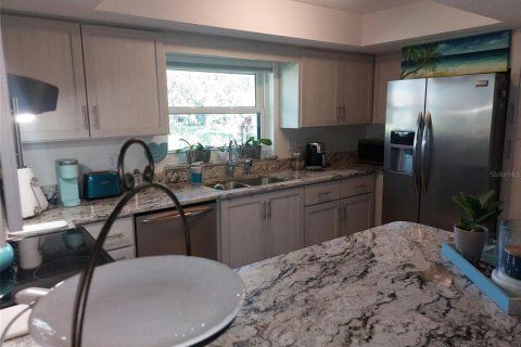 Touwnhouse à vendre à Seminole, Floride: 2 chambres, 133.78 m2 № 2385696 - photo 15