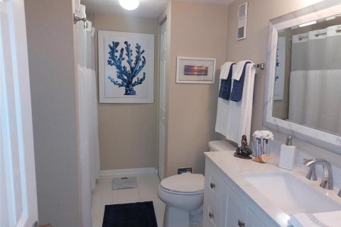 Touwnhouse à vendre à Seminole, Floride: 2 chambres, 133.78 m2 № 2385696 - photo 20