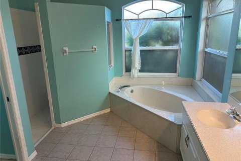 House in Bradenton, Florida 3 bedrooms, 197.51 sq.m. № 1841532 - photo 23
