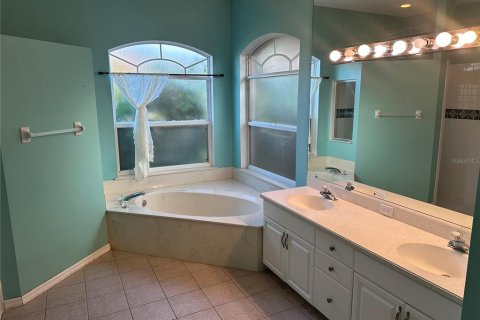 House in Bradenton, Florida 3 bedrooms, 197.51 sq.m. № 1841532 - photo 22