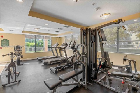 Condo in Miami, Florida, 2 bedrooms  № 1867950 - photo 27